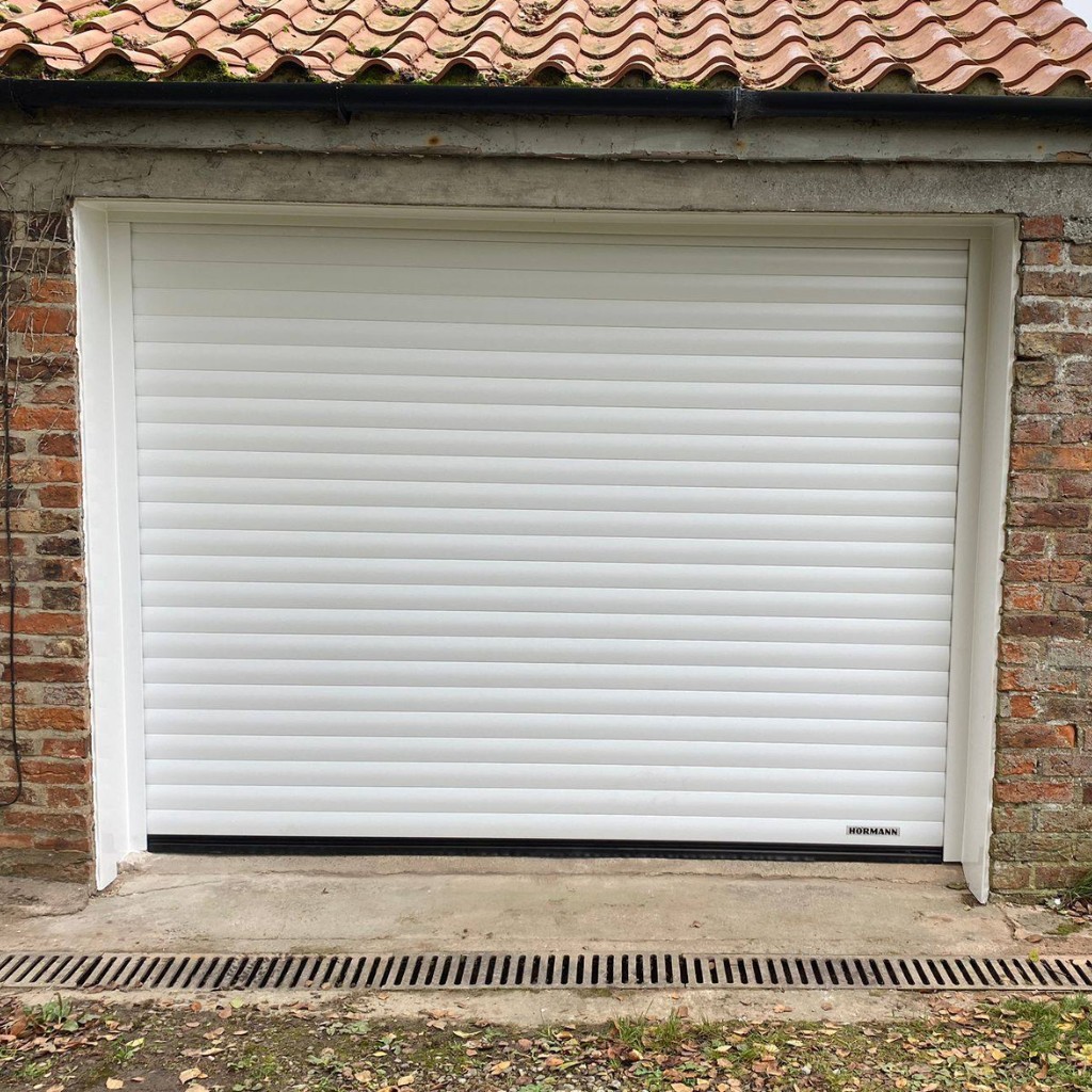 garage doors thirsk (1)